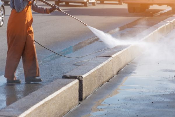 Commercial Concrete Cleaning in Auburn