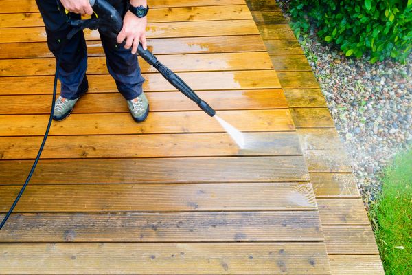 Deck Power Washing in Auburn