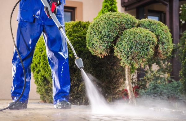 Driveway Cleaning in Auburn