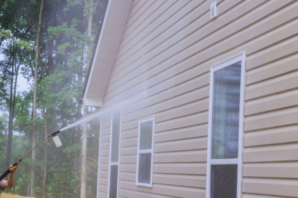 House Washing in Auburn