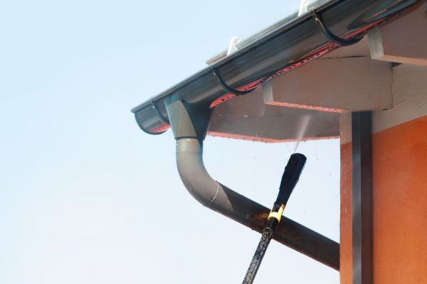 Eaves Power Washing in Auburn
